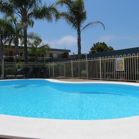 Chapman Court Aparthotel Merimbula Exterior photo