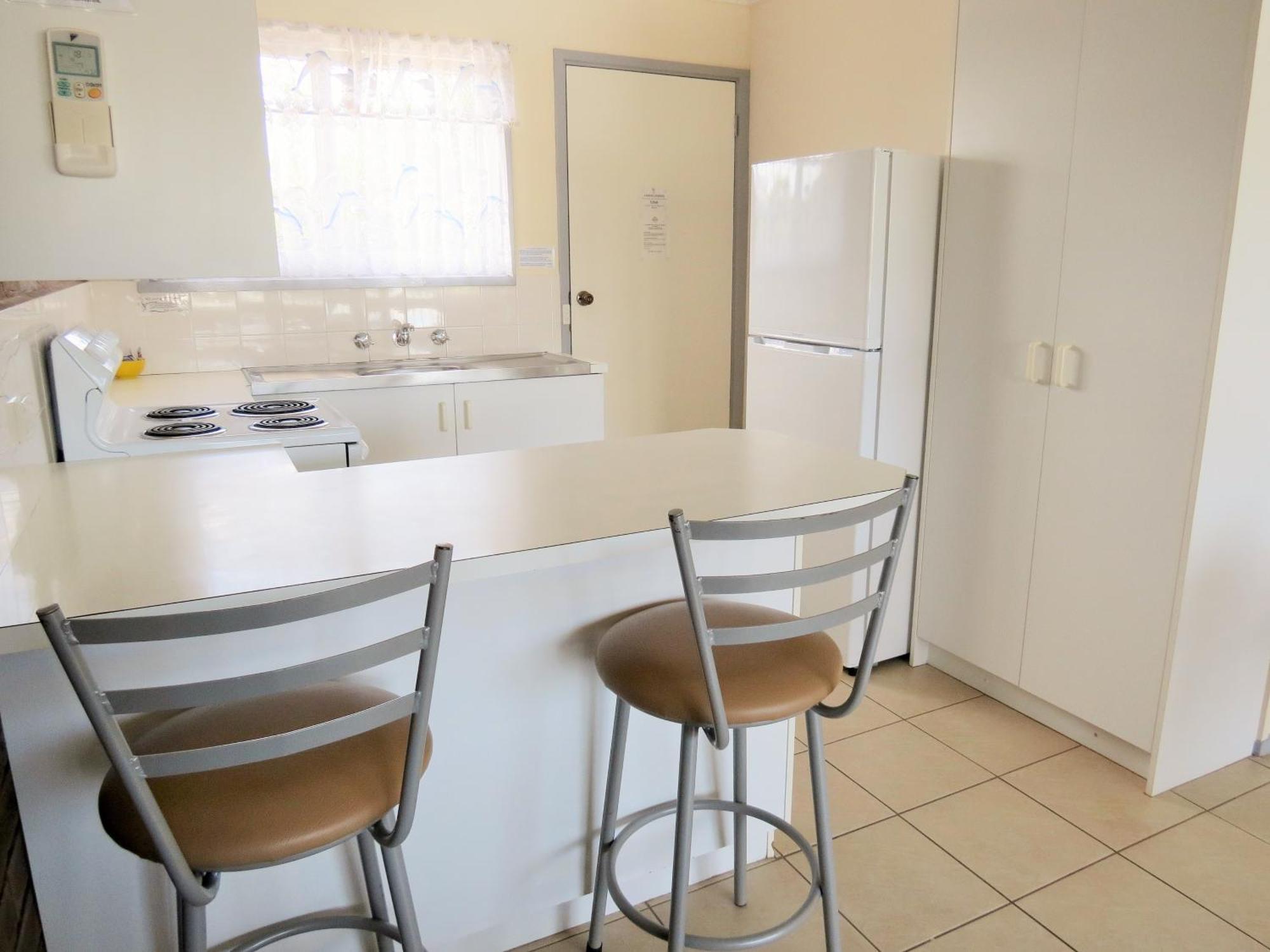 Chapman Court Aparthotel Merimbula Room photo