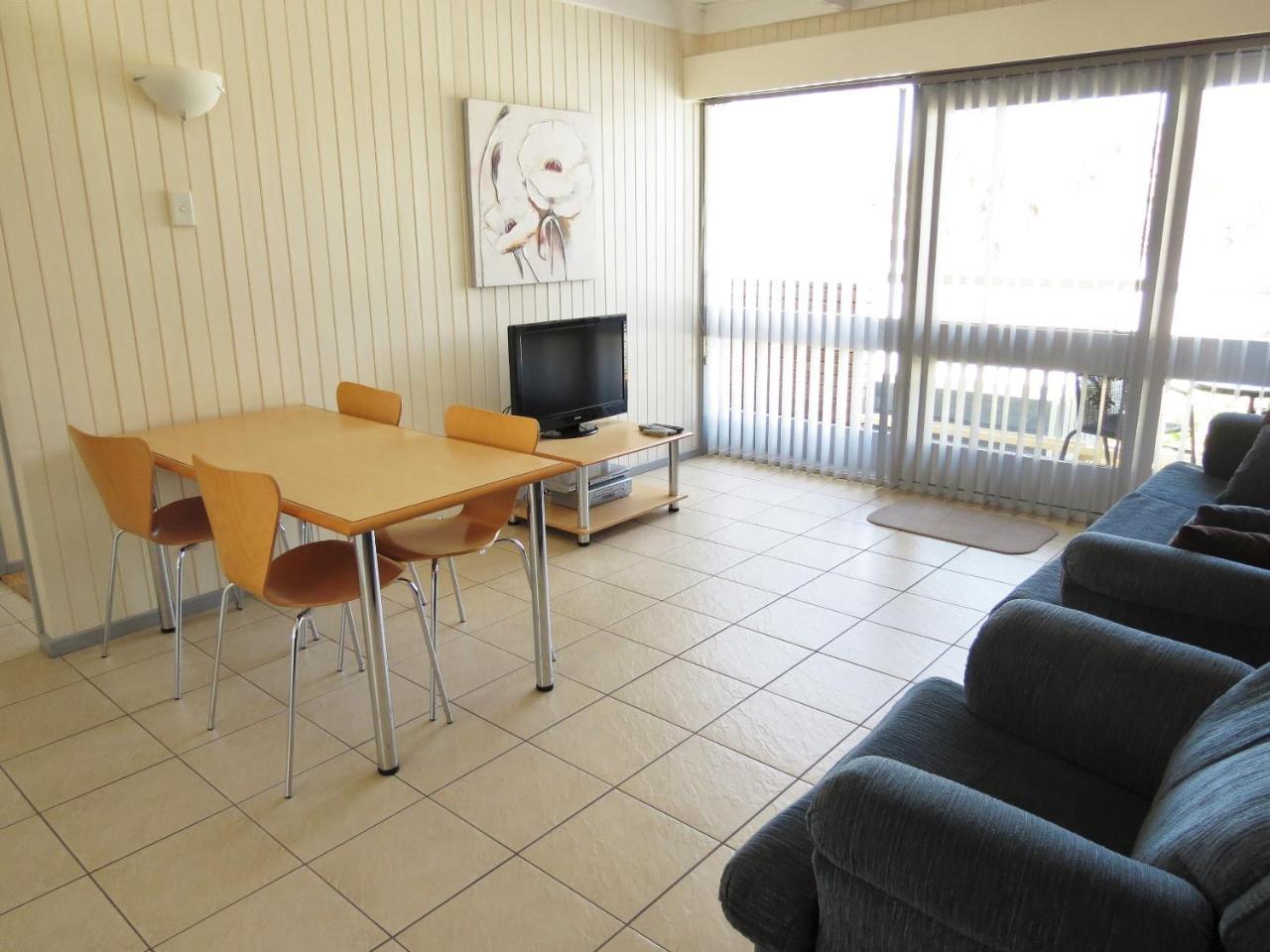 Chapman Court Aparthotel Merimbula Exterior photo