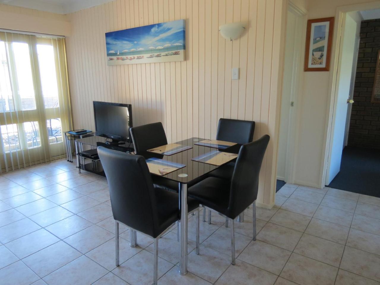 Chapman Court Aparthotel Merimbula Exterior photo