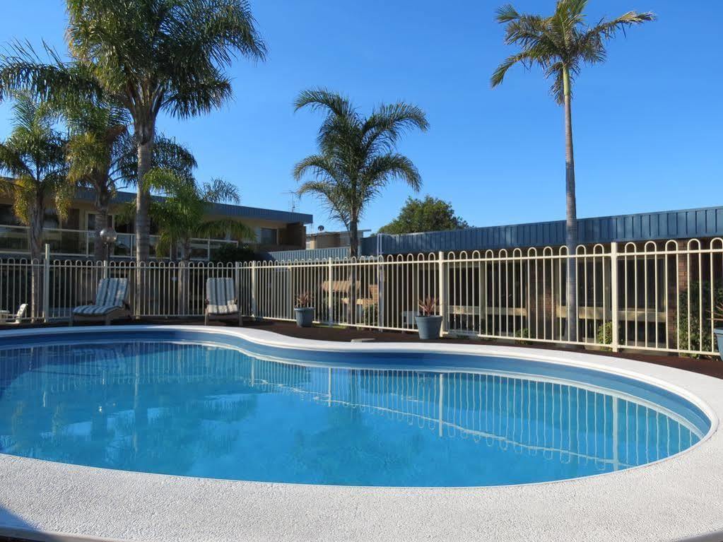 Chapman Court Aparthotel Merimbula Exterior photo