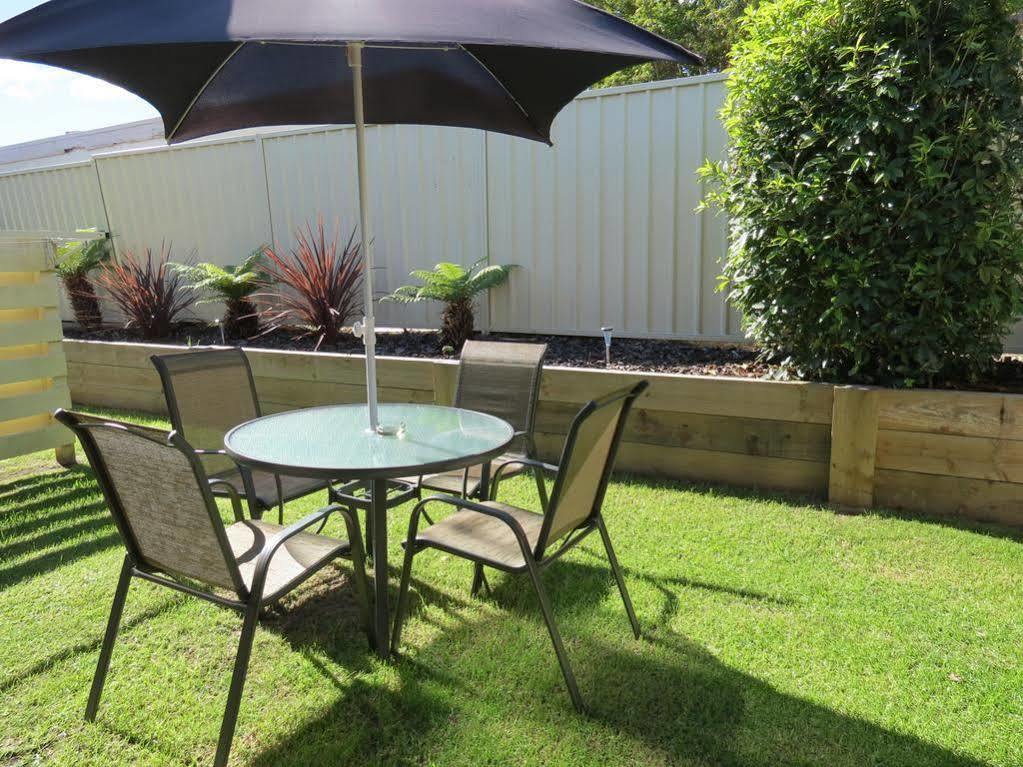 Chapman Court Aparthotel Merimbula Exterior photo